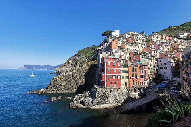 Cinque Terre Experience From Florence - Food, street snacks, and what’s actually included