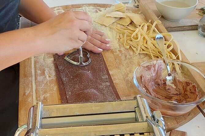 Cooking Class on a Family Farm in Chianti with Lunch - Homemade Pasta Session: From Dough to Tagliatelle, Ravioli, and Tortelloni