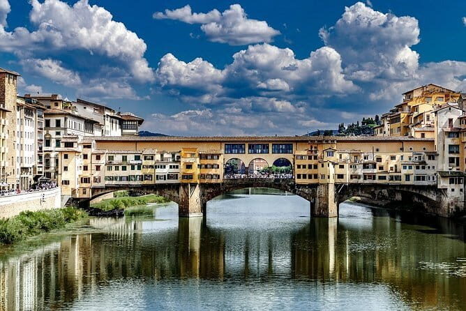 Experience Florence’s Art and Architecture on a Walking Tour - Stop 2: Via de’ Tornabuoni and Palazzo Strozzi-area views