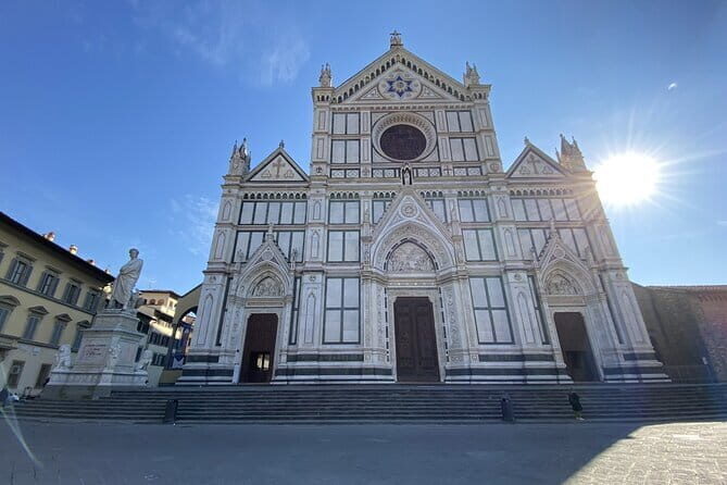 Florence: 1.5-hour Santa Croce Guided Experience - Quick hits
