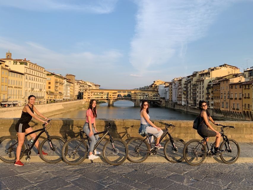 Florence: 2-Hour Guided Sightseeing Bike Tour - Medici Palace, Signoria Square, and the Power-to-Paint Story