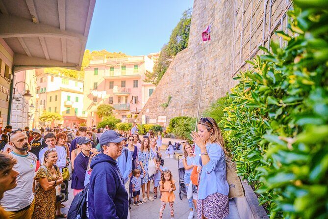 Florence: Cinque Terre Park Day Trip with Optional Street Food - Riomaggiore at sunset: the last-hour payoff