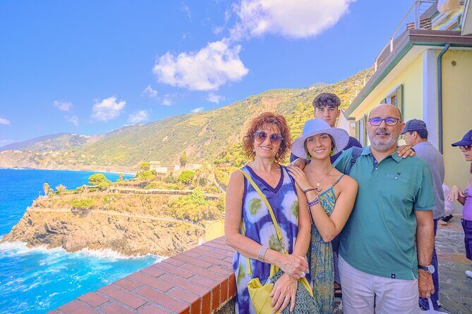 Florence: Cinque Terre Park Day Trip with Optional Street Food - Pace, stairs, and your packing list for a smoother day
