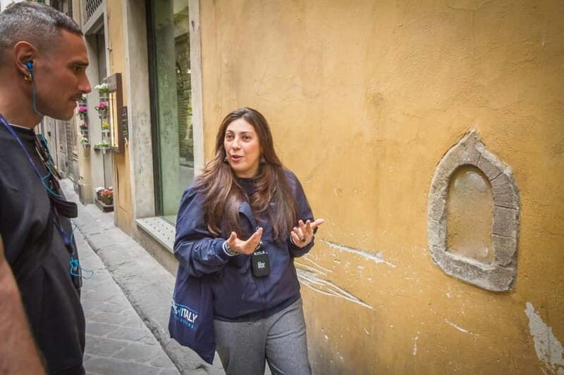 Florence: City Highlights Walking Tour + Wine Windows Option - Michelangelo and Da Vinci: how to spot their influence while walking
