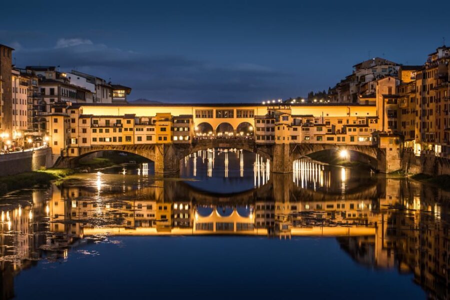 Florence: Dark Secrets & Scandals Evening Walking Tour - The Tower of the Amidei and Santo Stefano al Ponte: family feuds meet medieval intrigue