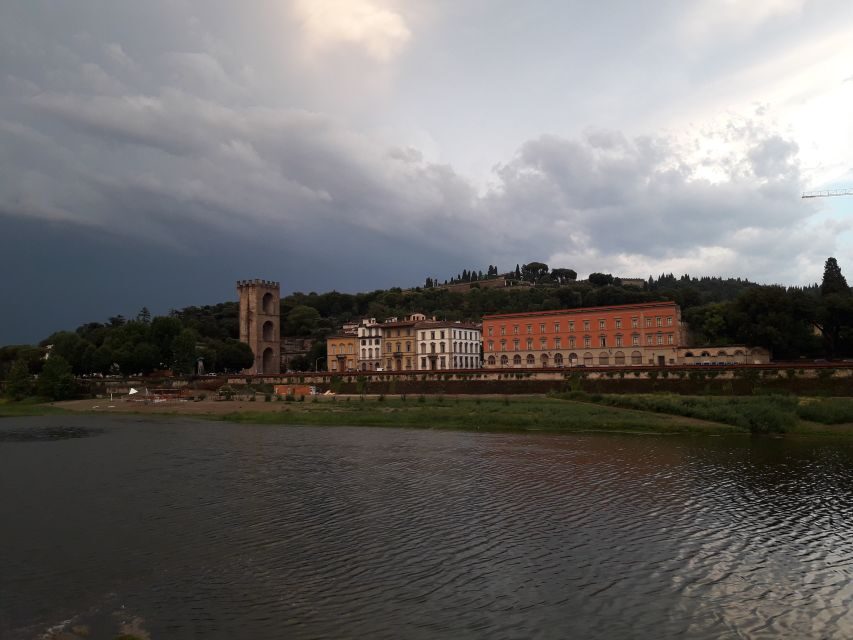 Florence: Eco-Friendly Golf Cart City Tour with Audio Guide - Vasari Corridor and the Return to the City Center