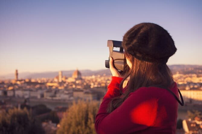 Florence Exclusive PRIVATE Food Tour with 6 or 10 Tastings - Ponte Vecchio: classic bridge views with real historical context