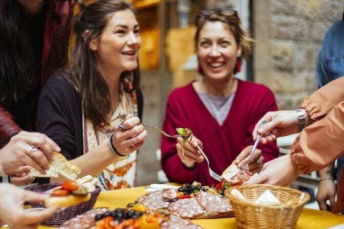 Florence Exclusive PRIVATE Food Tour with 6 or 10 Tastings - Piazza Santo Spirito: a short stop that adds local texture