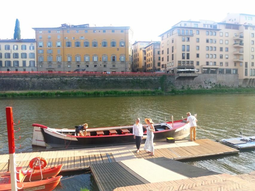 Florence: Guided Gondola Boat Tour with a Glass of Wine - The Barchetto Ride: Traditional Boat Feel Without the Noise