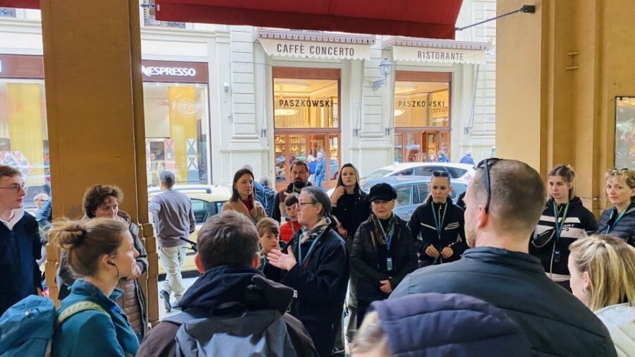 Florence: Guided Walking Tour - Piazza della Repubblica: a junction for views and pacing