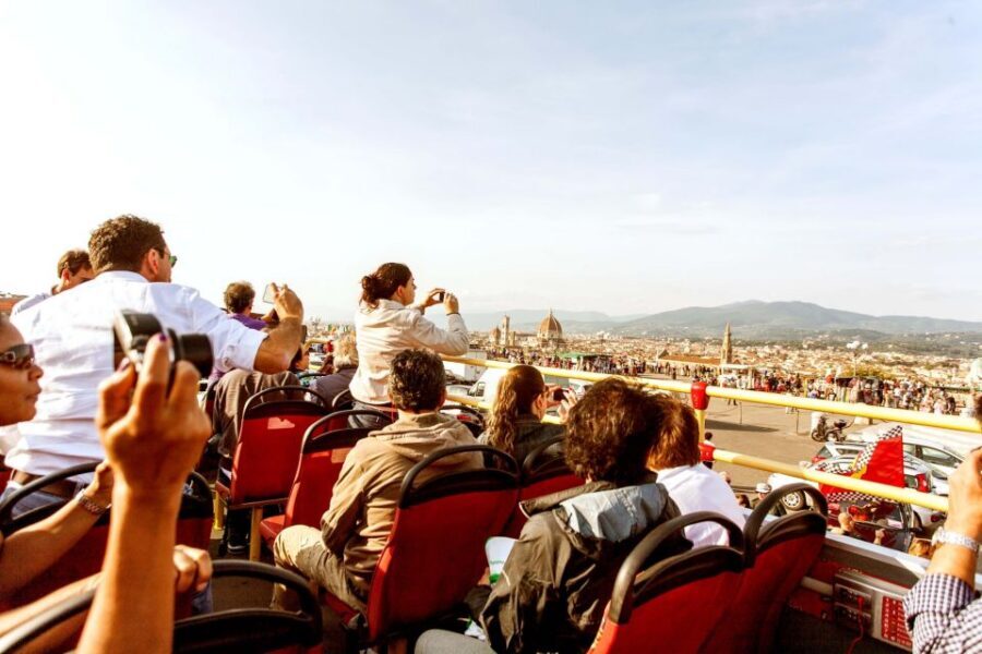 Florence: Hop-on Hop-off Bus Tour: 24, 48 or 72-Hour Ticket - Audio Commentary, Wi‑Fi, and the Sightseeing Experience App