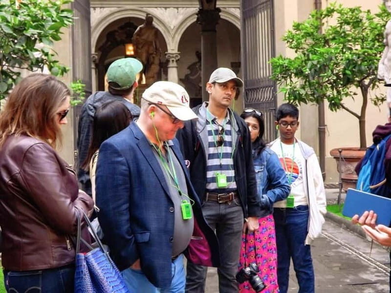 Florence: Medici Family Guided Walking Tour - Timing, shoes, and the dress code that can change your day