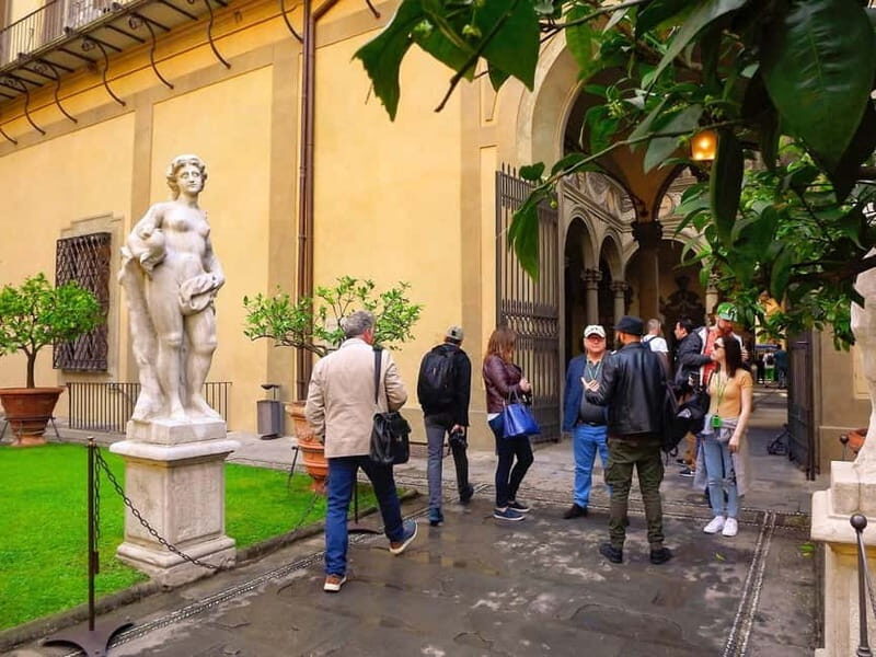 Florence: Medici Family Guided Walking Tour - Medici Chapels: Michelangelo’s New Sacristy and the tombs