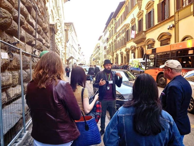 Florence: Medici Family Guided Walking Tour - Optional upgrade: Tuscan wine tasting with appetizer pairings