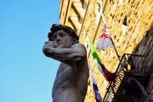 Florence: Mysteries of the Medici Guided Walking Tour - From My Green Tour to the old streets: the 1.5-hour rhythm