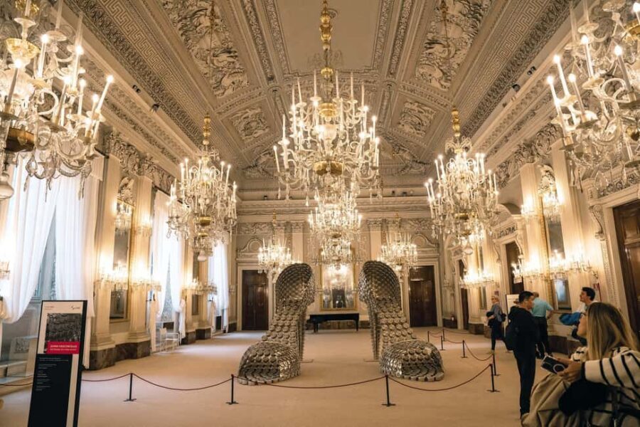Florence: Palatina Gallery and Pitti Palace Guided Tour - Wine-tasting option: a smart add-on if you like Tuscan flavors