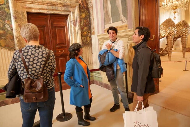 Florence: Palatina Gallery and Pitti Palace Guided Tour - What to wear and bring for a smooth palace day