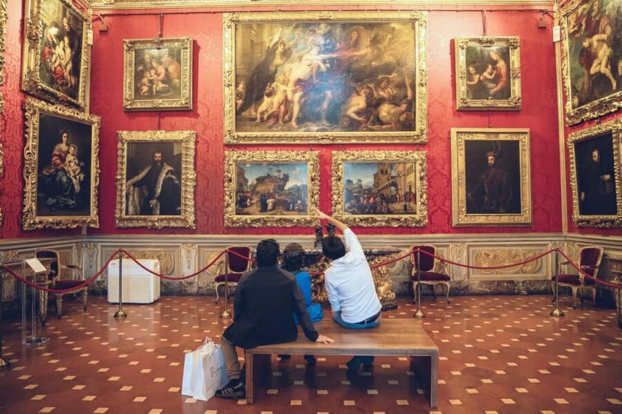 Florence: Palatina Gallery and Pitti Palace Guided Tour - Stop 1: Palatine Gallery first, so the Medici story clicks