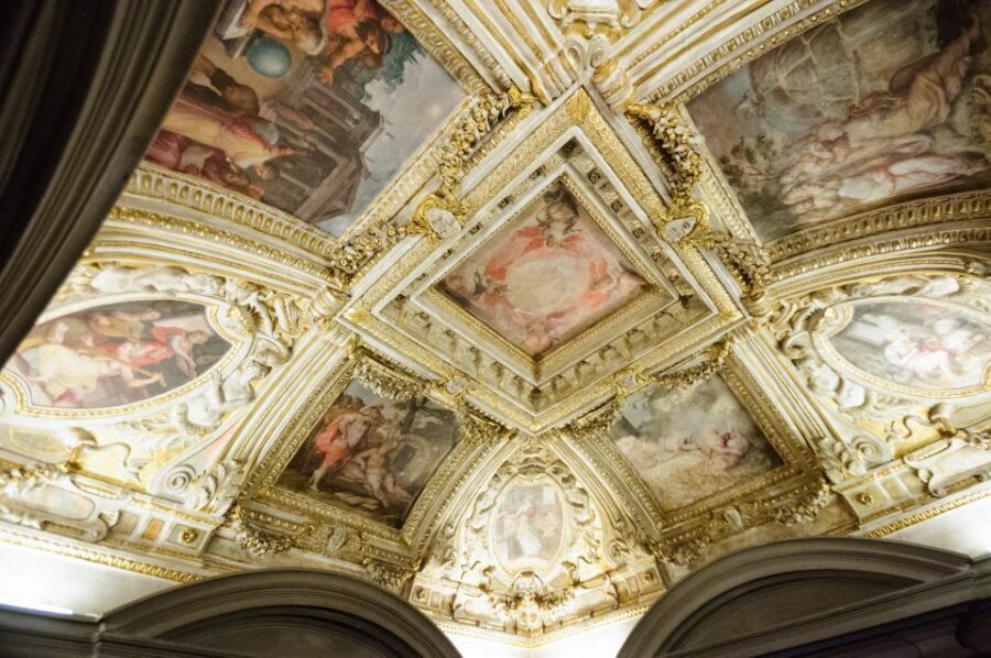 Florence: Palazzo Vecchio Entrance Ticket & Audioguide - Salone dei Cinquecento and Vasari’s Big-Impact Room