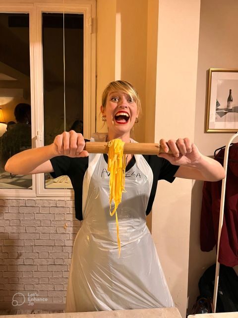 Florence: Pasta Class with Wine, Limoncello and Dessert - A historic Florence kitchen steps from Ponte Vecchio