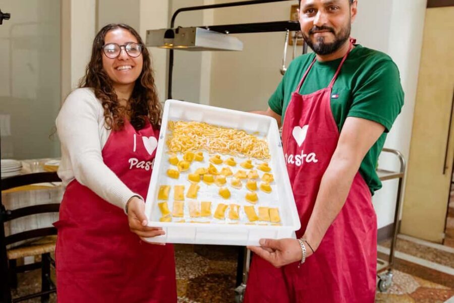 Florence: Pasta Class with Wine, Limoncello and Dessert - Practical tips to make the class easier (and more fun)