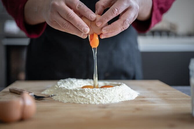 Florence: Pasta & Tiramisu Cooking Class with Unlimited Wine - Small Tips That Make the Biggest Difference