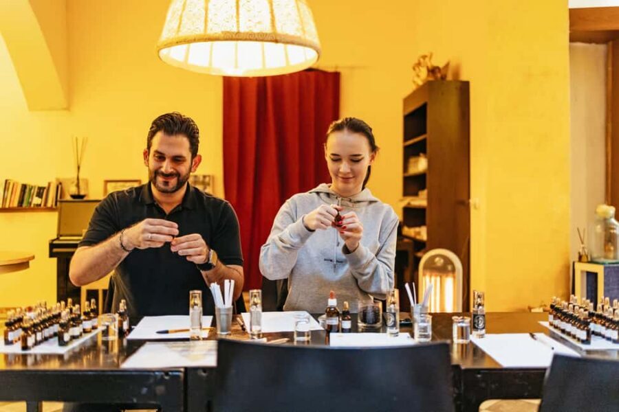 Florence: Perfume Masterclass and Sensory Experience - Florence Perfume History: René le Florentin Meets Modern Blending
