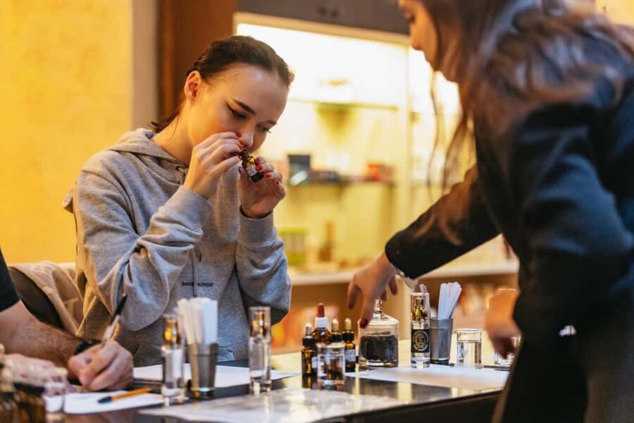 Florence: Perfume Masterclass and Sensory Experience - The First Moments: Coffee, Smells, and Your Master Perfumer