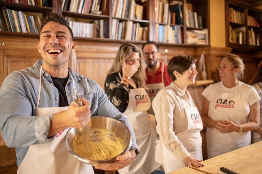 Florence: Pizza and Gelato Experience with Unlimited Wine - Toppings, Classic Choices, and How to Personalize Without Messing It Up