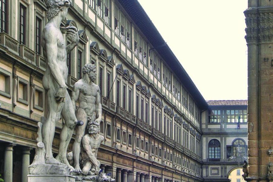Florence: Private Uffizi Gallery Discovery Tour with Ticket - Practical tips: what to bring and what to skip