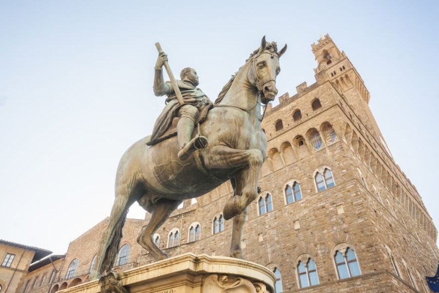 Florence: Private Walking Tour of Florence's Hidden Gems - Starting at Piazza San Firenze: How the Route Gets You Oriented