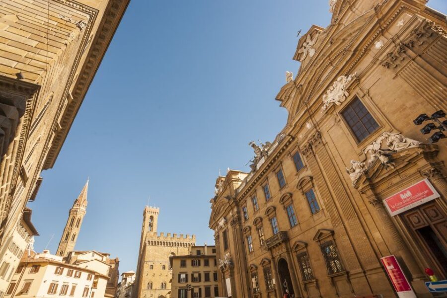 Florence: Private Walking Tour of Florence's Hidden Gems - Piazza della Repubblica and the Duomo Complex: Exterior Views You’ll Remember