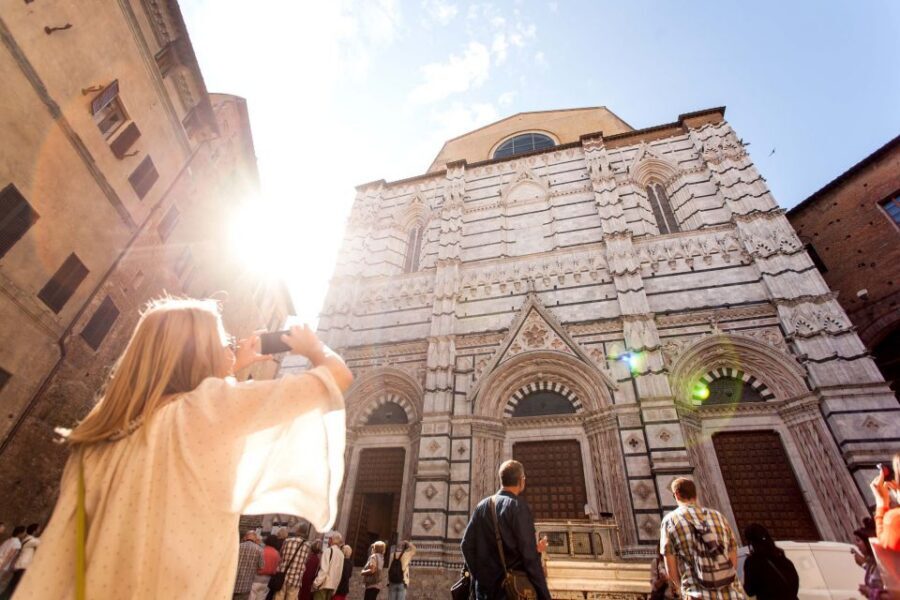 Florence: Siena, San Gimignano & Monteriggioni with Tasting - Monteriggioni: walk the perfect medieval walls
