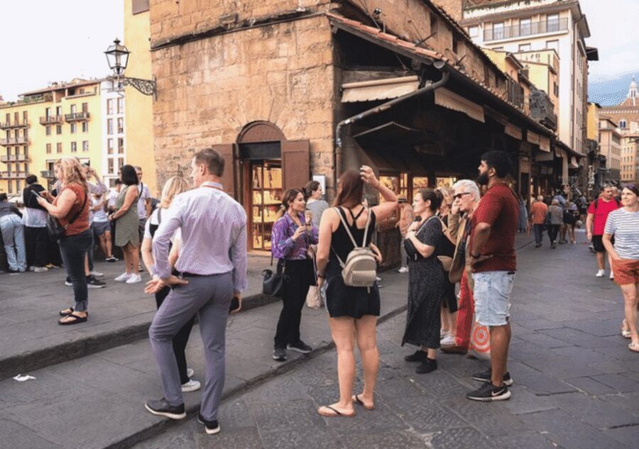Florence: Small Group Guided Walking Tour - Price and value: $18 for 90 minutes of context