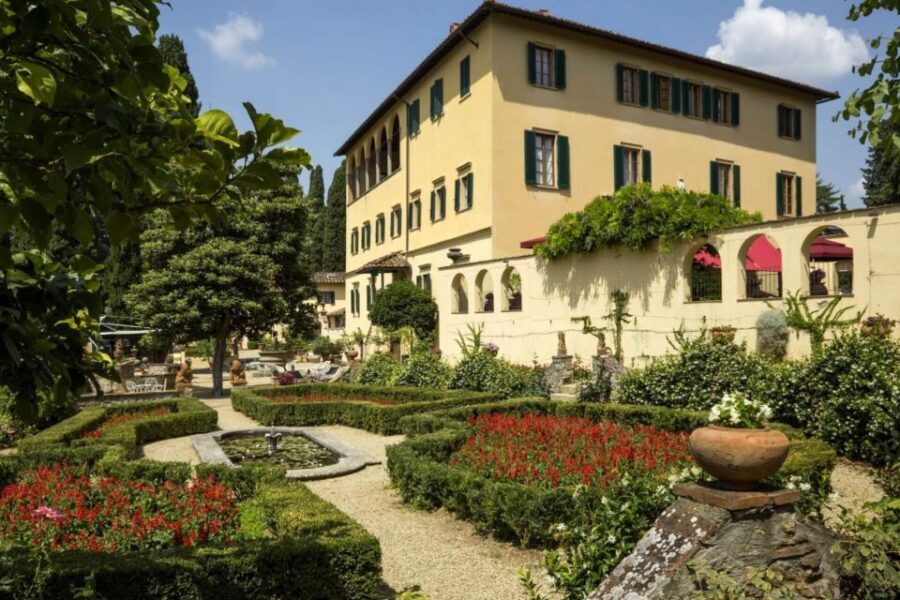 Florence: Tuscany Bike Tour with Wine & Olive Oil - Guides and group vibe: what to look for on your day