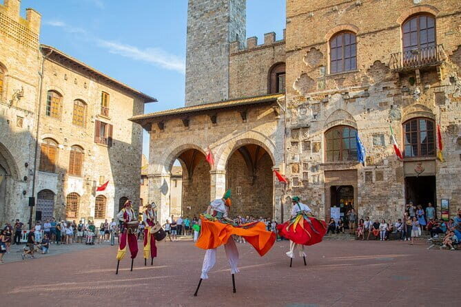Florence: Tuscany Grand Tour-Siena, San Gimignano, Chianti & Pisa - Day-Trip Tuscany Hits: Siena, San Gimignano, Chianti, Pisa in One Line