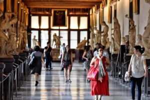 Florence Uffizi Gallery monolingual Small Group Tour - The Uffizi highlights you’ll focus on: Botticelli to Leonardo