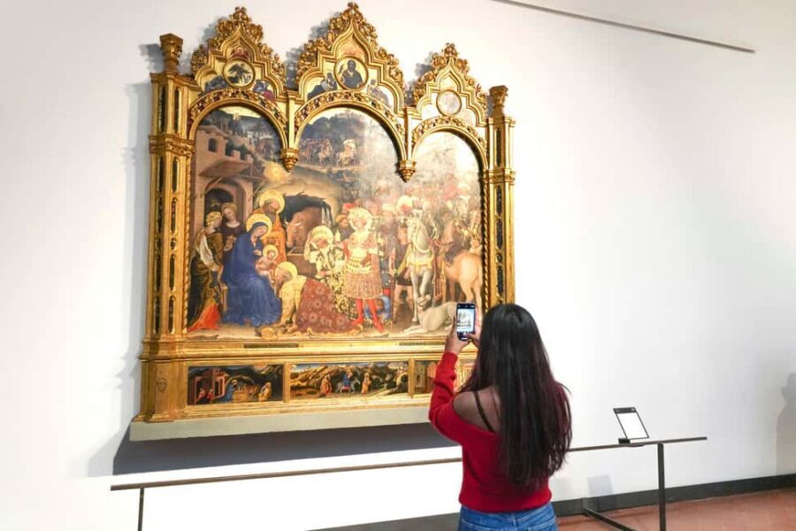 Florence: Uffizi Gallery Reserved-Entry VIP Tour - Security check reality: skip the line, not the rules