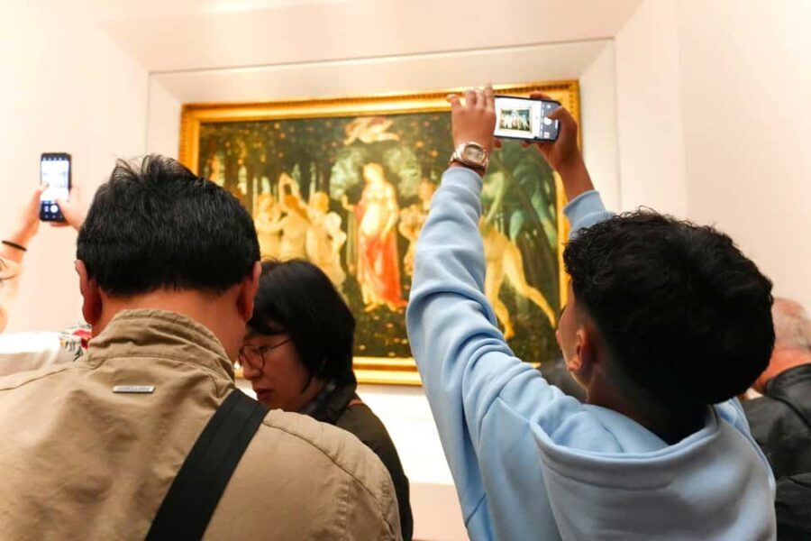 Florence: Uffizi Gallery Small Group Guided Tour - Uffizi in 90 minutes: what this tour really delivers