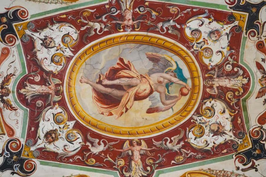 Florence: Uffizi Gallery Small Group Guided Tour - Listening with headsets: the underrated part of a good museum tour