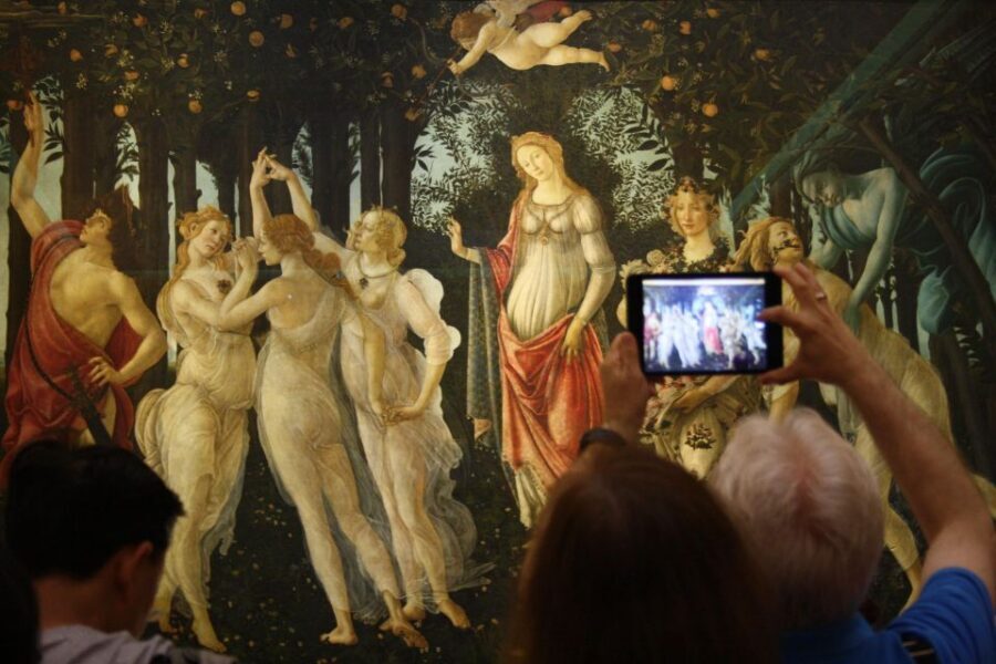 Florence: Uffizi Gallery Small-Group Guided Tour with Ticket - Michelangelo at the center: Tondo Doni and artistic evolution