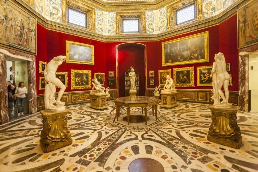 Florence: Uffizi Gallery Tickets with Optional Audio Guide - What the included extras mean for your day