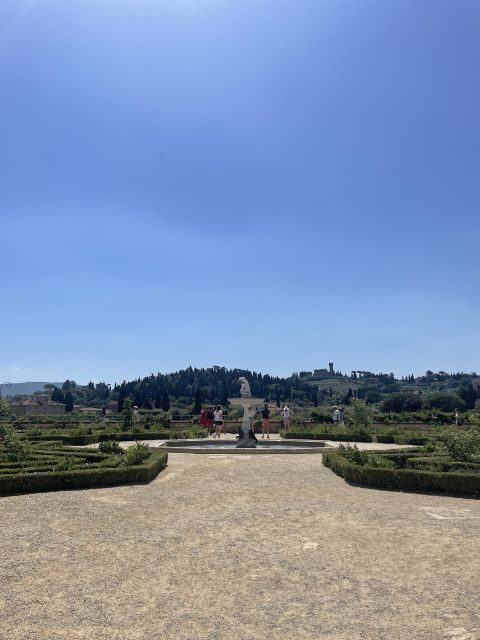 Florence: Uffizi, Pitti Palace & Boboli Combined 5-Day Pass - Picking up your combo tickets at the Uffizi (and finding the staff)