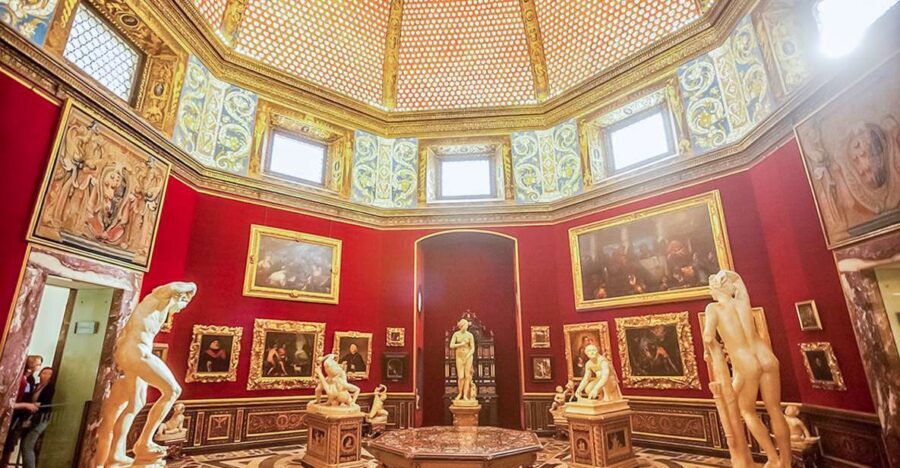 Florence: Uffizi Priority Ticket & Masterpieces Audio App - The security line reality check