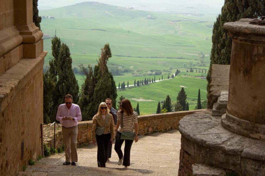 Florence: Valdorcia Wine, Brunello Montalcino, Montepulciano - Pienza for Pecorino: Convent Gardens Lunch and Easy Cheese Shopping