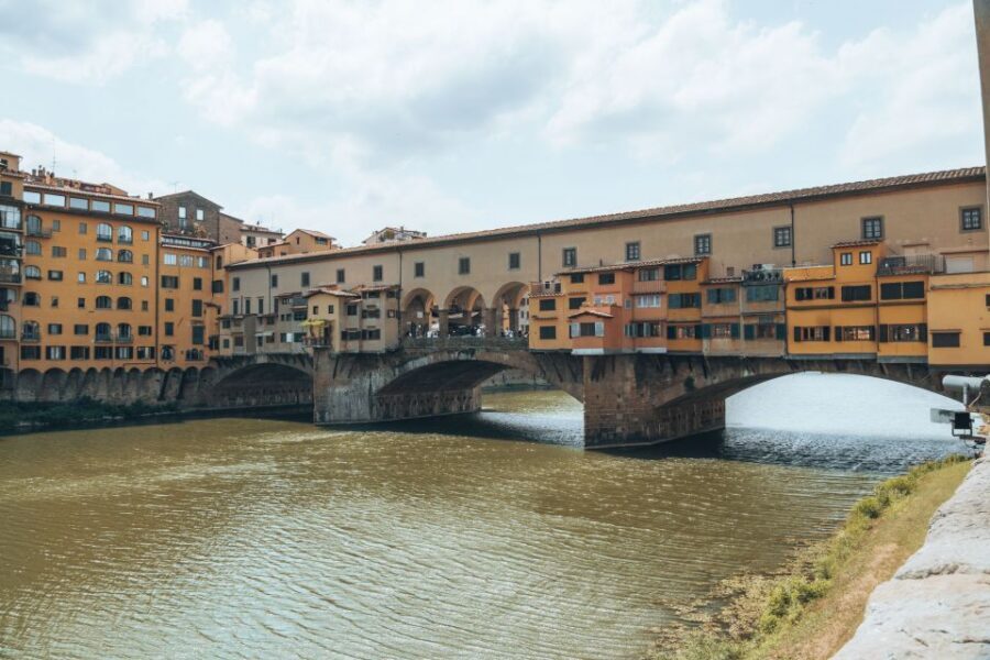 Florence: Walking Tour of Dante's Florence with a Guide - From the Divine Comedy to the Dante Studies Center