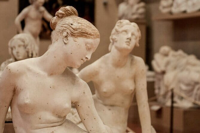 Florence Walking Tour with Accademia, Uffizi & Lunch - Palazzo Medici Riccardi and San Lorenzo: Medici power on your route