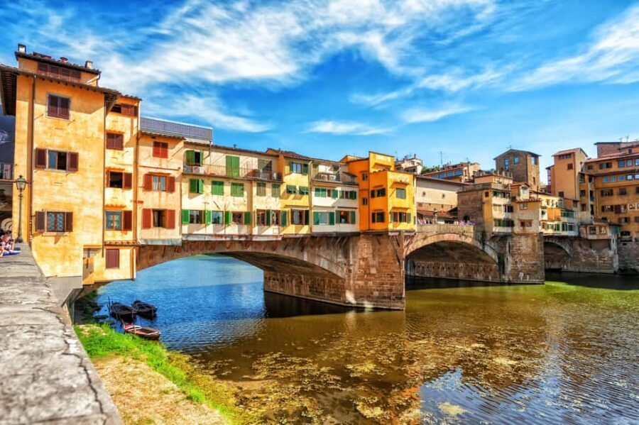 Florence: Walking Tour with Skip-the-Line Accademia Gallery - Ponte Vecchio in Motion: 15 Minutes That Set the Tone