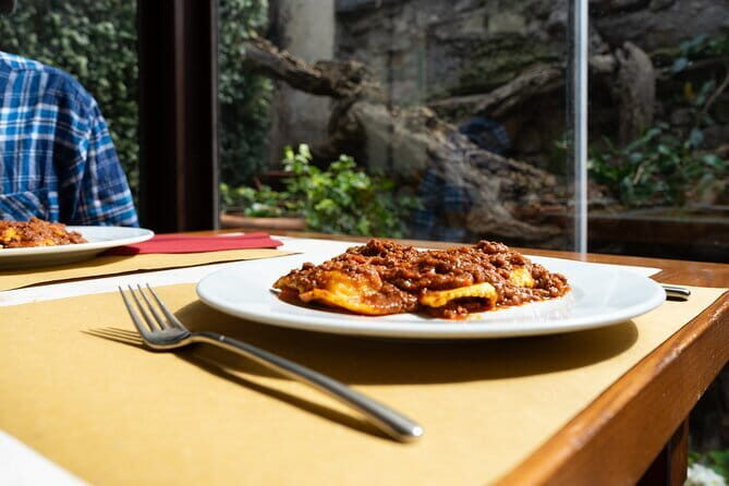 Florence’s Ultimate Food Tour: Full Tuscan Meal by Do Eat Better - The real payoff: a Tuscan meal built street by street