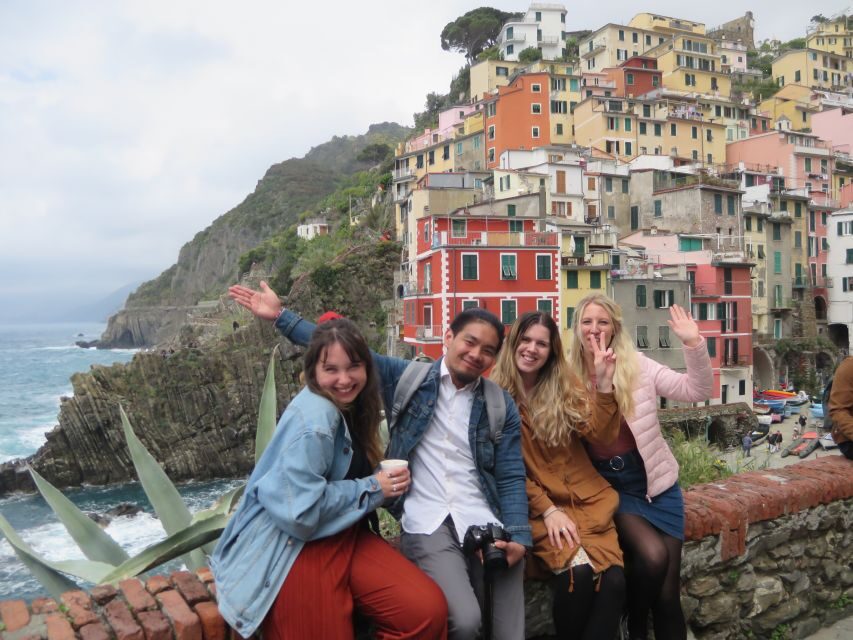 From Florence: Pisa and Cinque Terre Day Tour - Small Group - The Ride to Cinque Terre: Why Local Trains Beat DIY